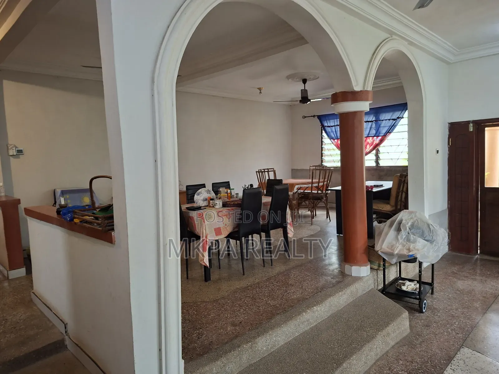 Furnished 5bdrm Mansion in Mkpa Realty, Ejisu-Juaben Municipal for sale