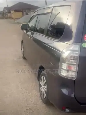 Toyota Voxy 2013 Black