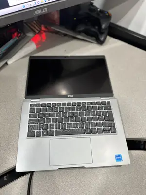 Laptop Dell Latitude 5320 16GB Intel Core i5 SSD 256GB