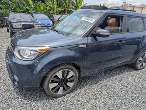 Kia Soul Hatchback 2016 Blue