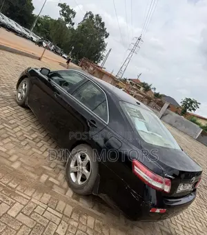 Toyota Camry LE 4dr Sedan (2.5L 4cyl 6A) 2011 Black