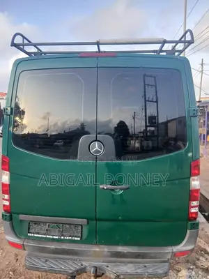 Mercedes-Benz Sprinter 2011 Green