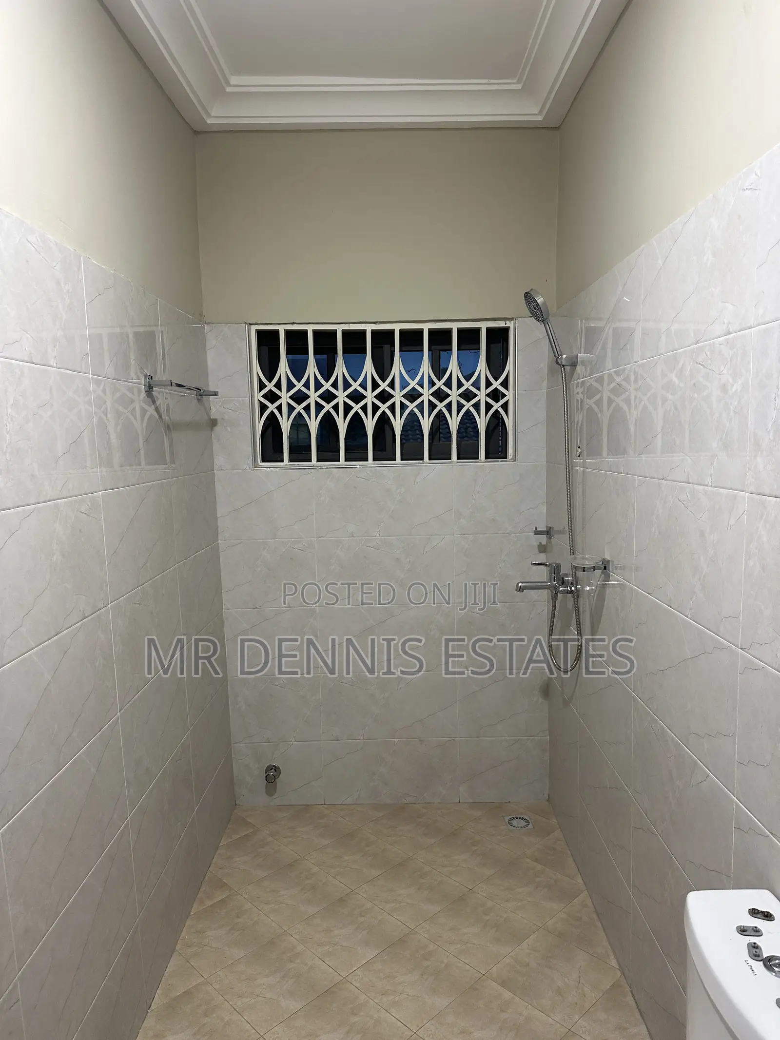 1bdrm Apartment in Westhills Mall for rent
