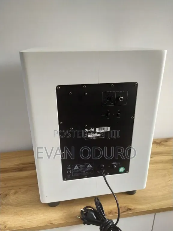 Powerful Tueful Active Sub-Woofer With Dual Port Avr/Sounds System