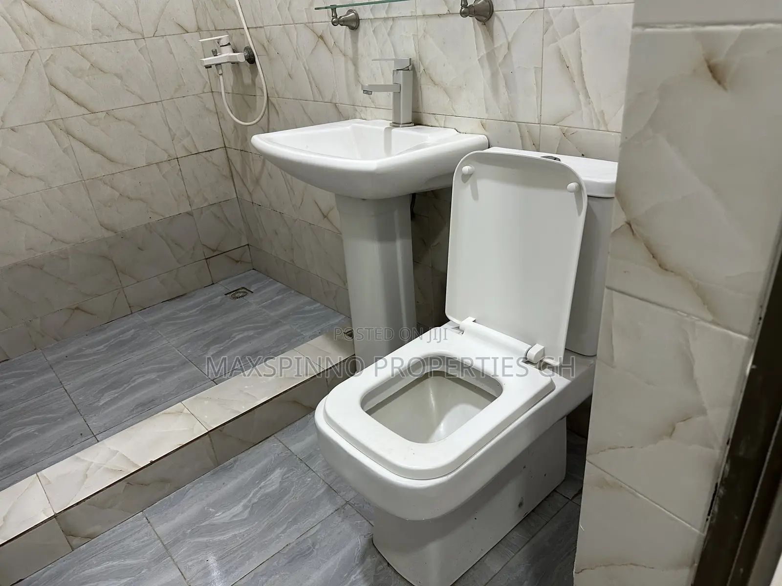 2bdrm Apartment in Maxspinno Properties, Barrier for rent