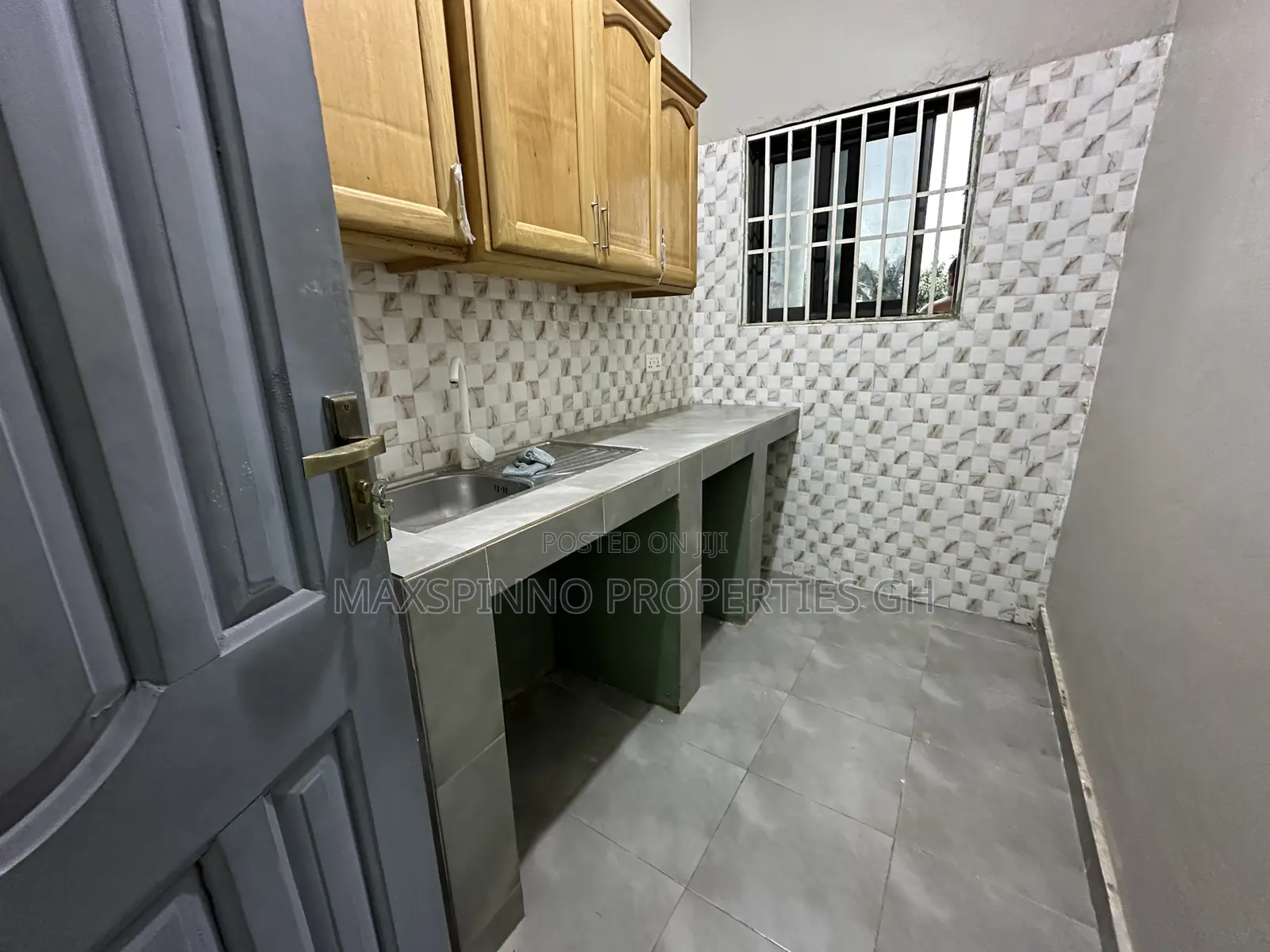1bdrm Apartment in Maxspinno Properties, Barrier for rent