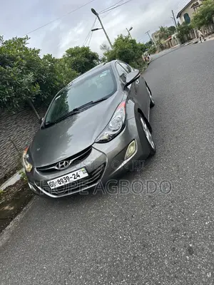 Hyundai Elantra Limited Sedan FWD (1.8L 4cyl 6A) 2013 Gray