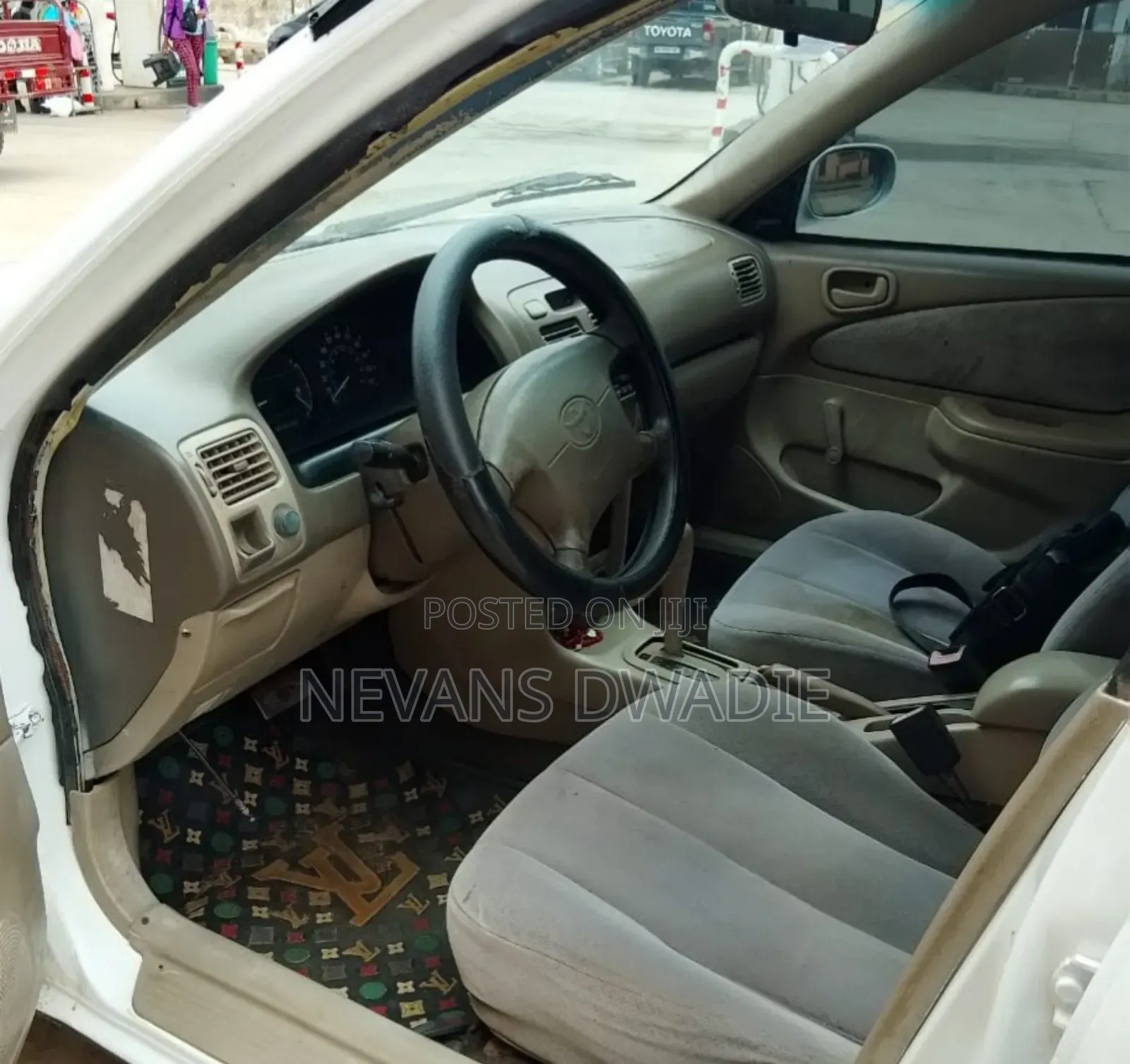 Toyota Corolla 2004 White