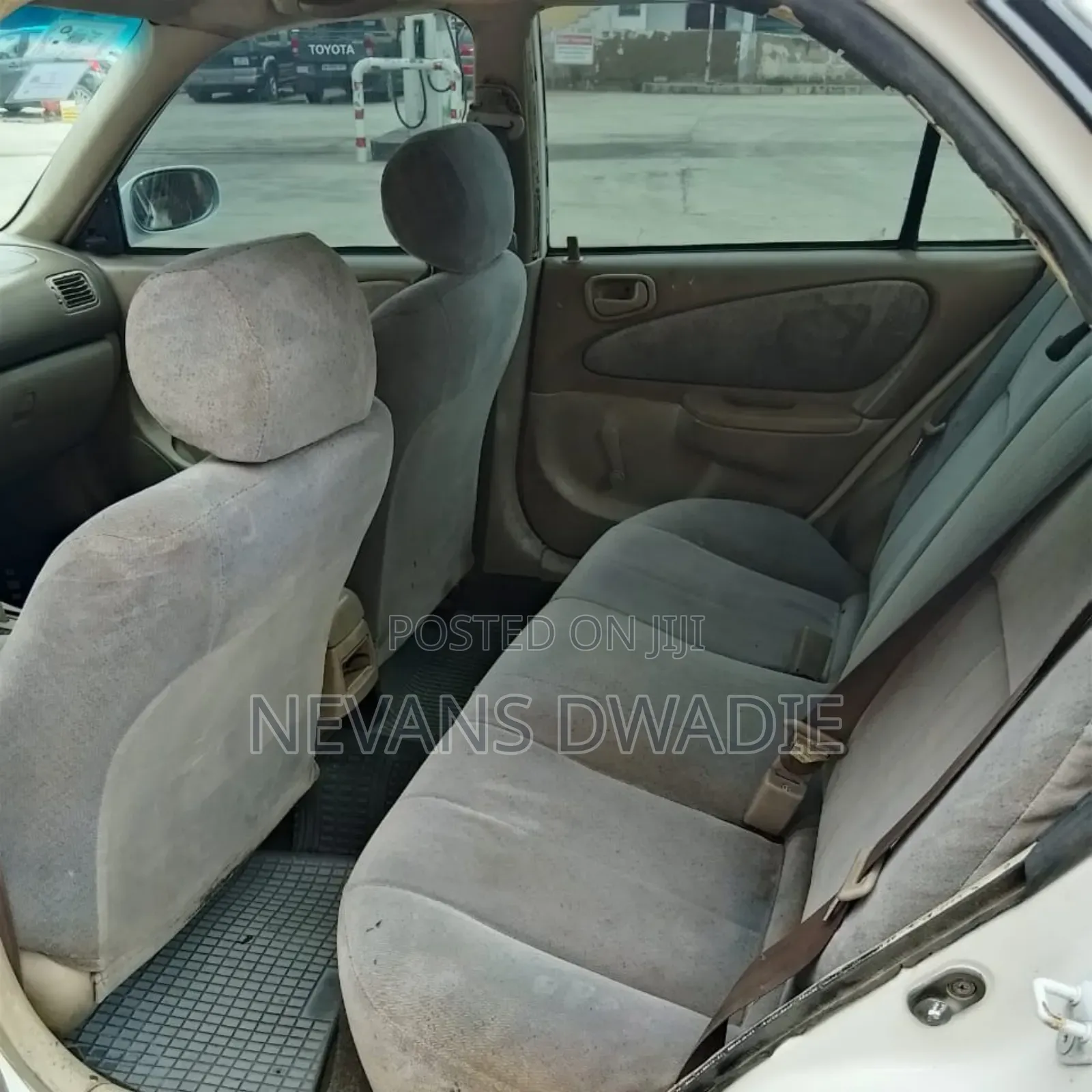 Toyota Corolla 2004 White