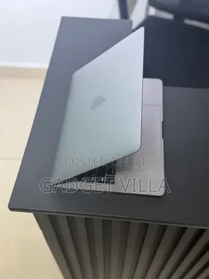 Laptop Apple MacBook Pro 2018 16GB Intel Core i5 SSD 512GB