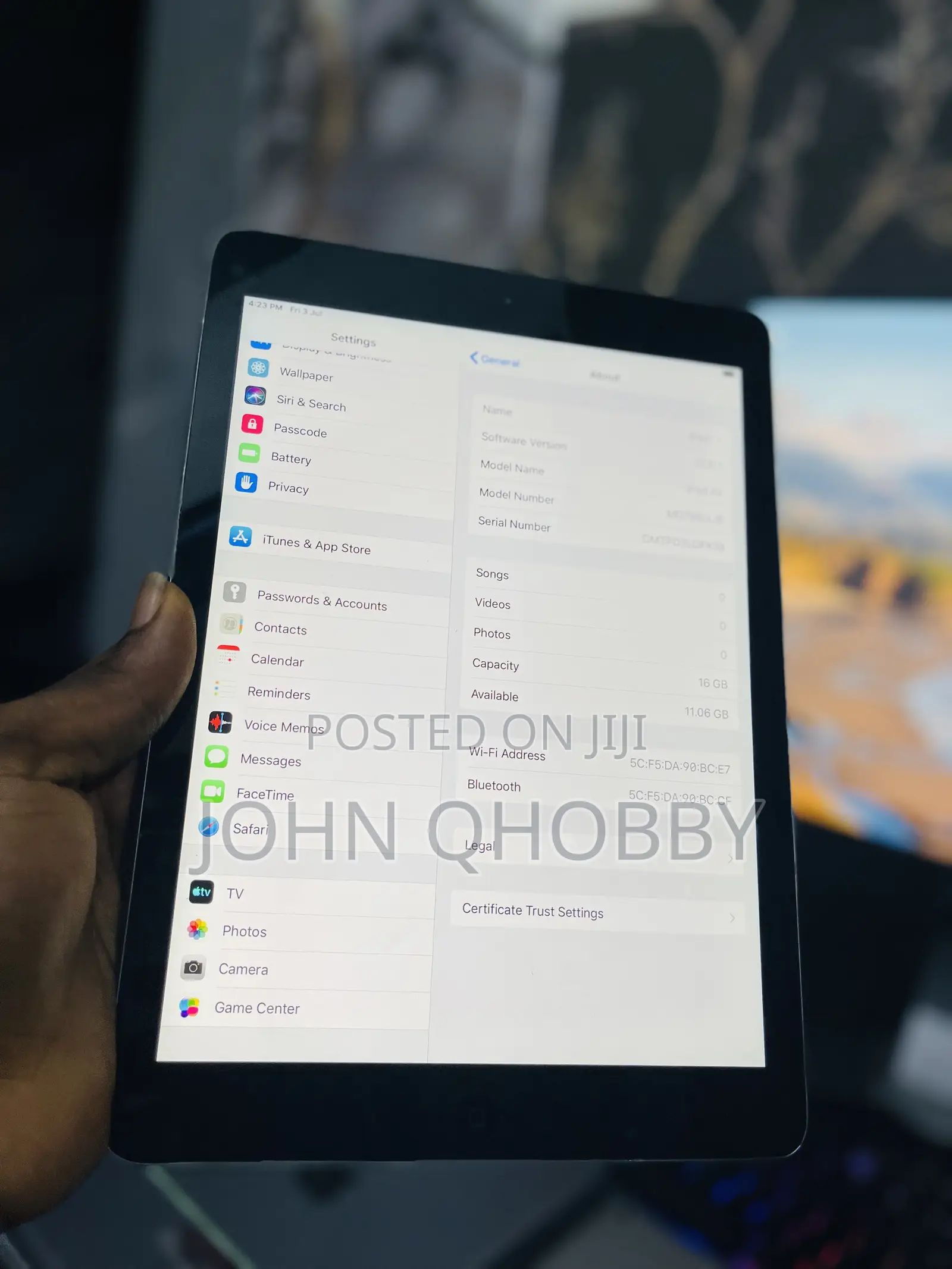 Apple iPad Air 16 GB Gray