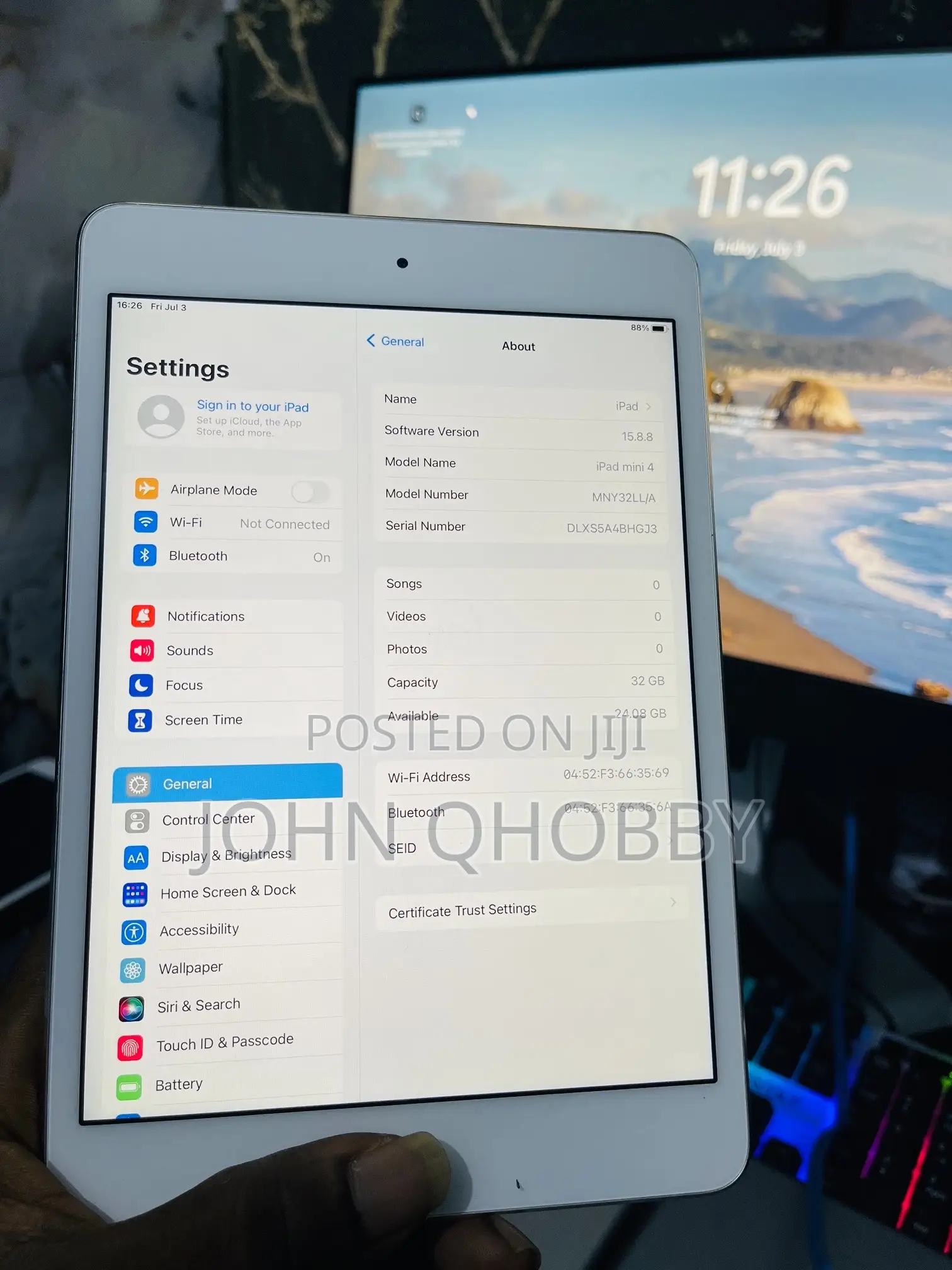 Apple iPad mini 4 32 GB Yellow