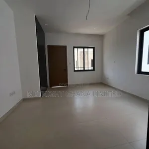 4bdrm House in Metright Properties, Accra Metropolitan for sale