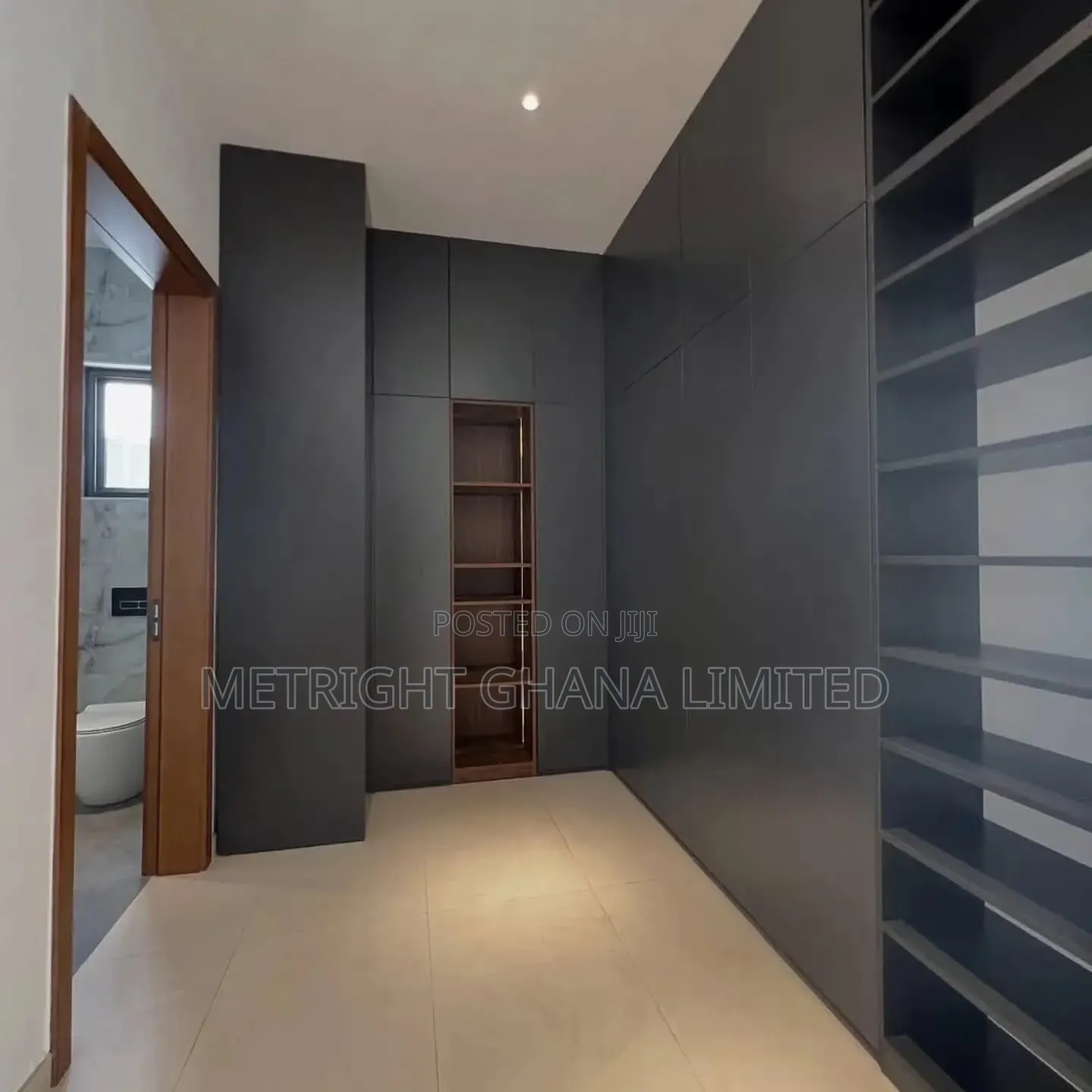 4bdrm House in Metright Properties, Accra Metropolitan for sale