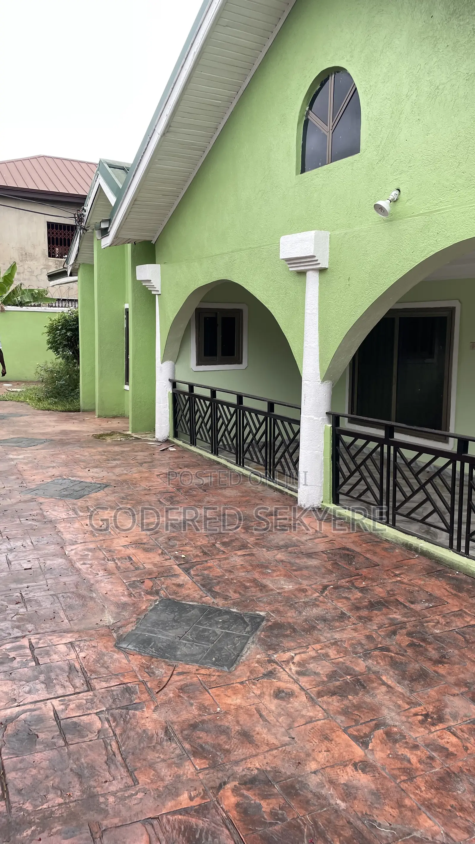 4bdrm House in Atasamanso, Kumasi Metropolitan for rent