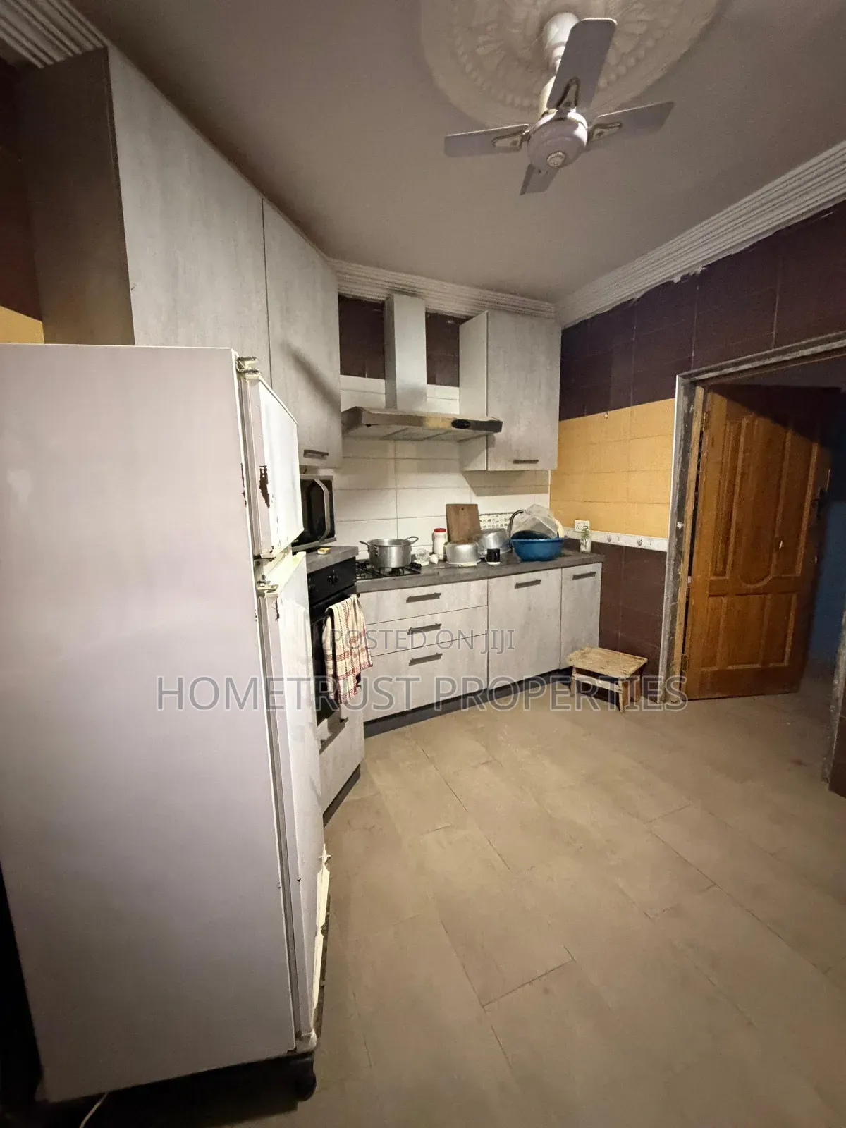 5bdrm House in West Hills for rent