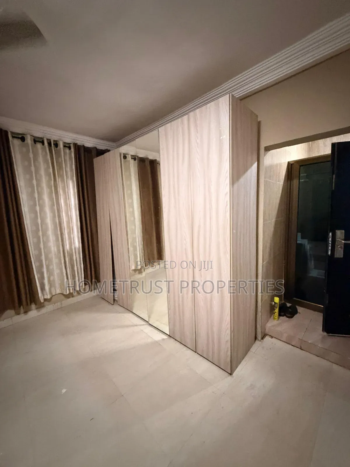 5bdrm House in West Hills for rent