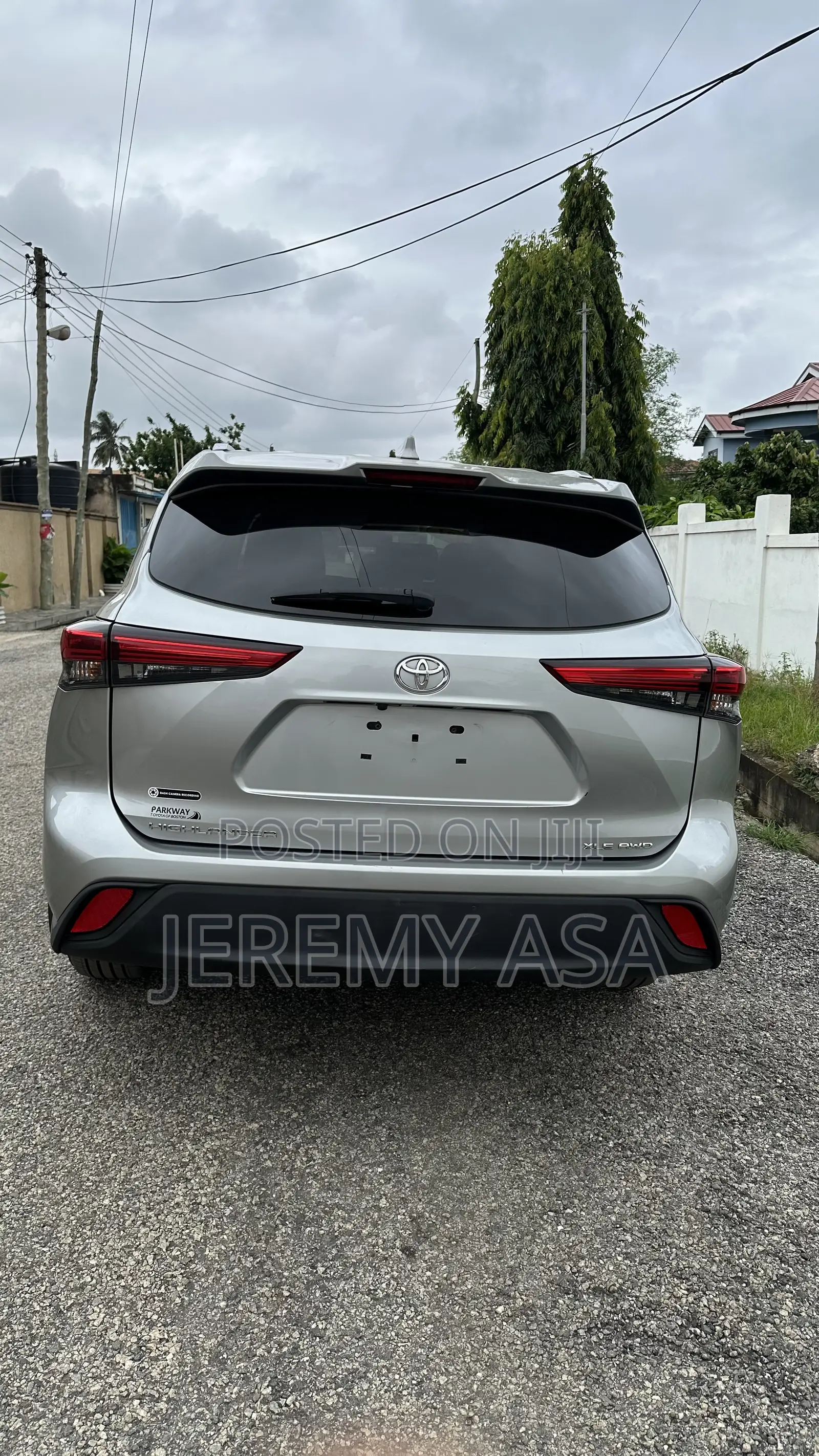 Toyota Highlander XLE 2021 Silver