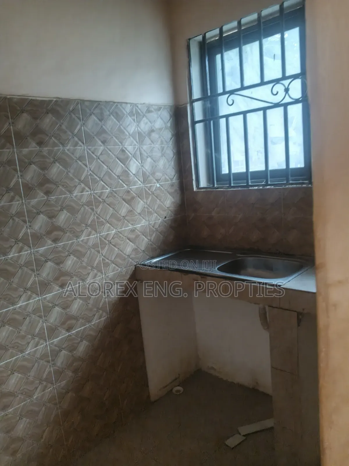 1bdrm Apartment in Danfa for rent