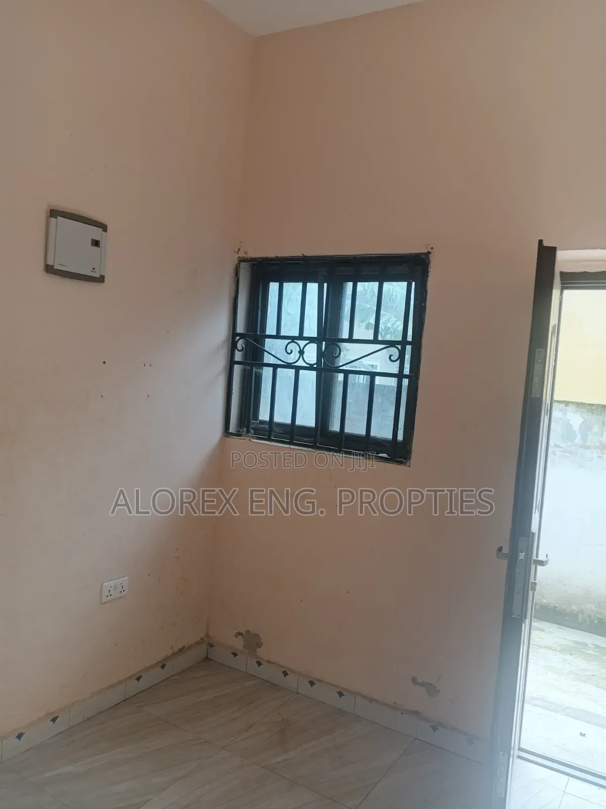 1bdrm Apartment in Danfa for rent