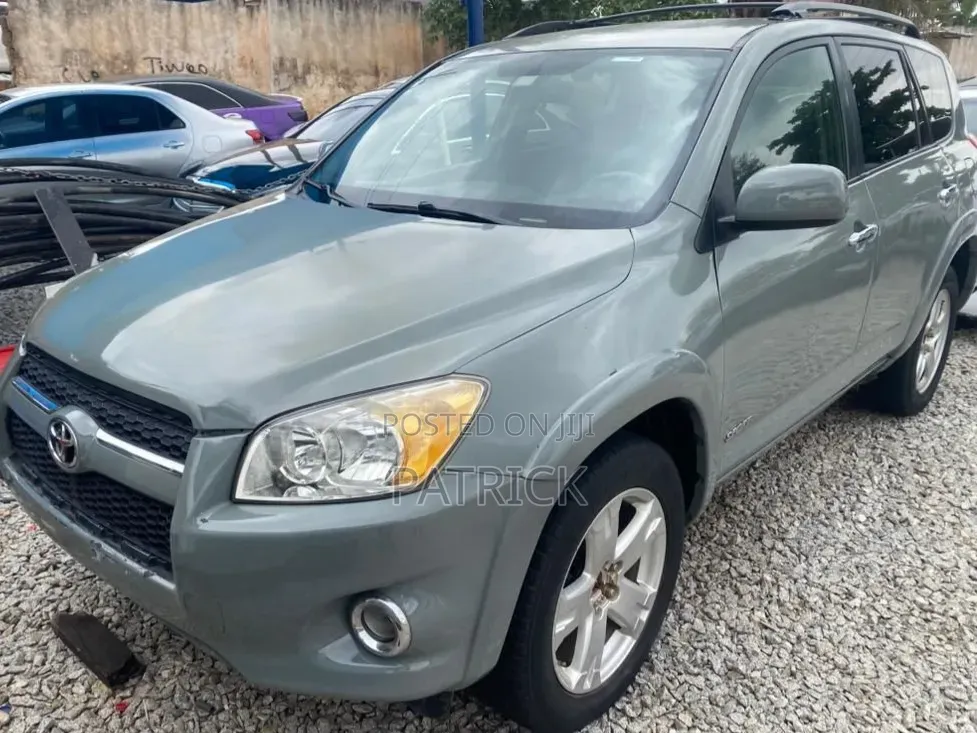 Toyota RAV4 2012 Pearl