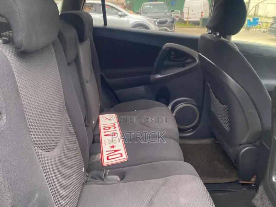 Toyota RAV4 2012 Pearl