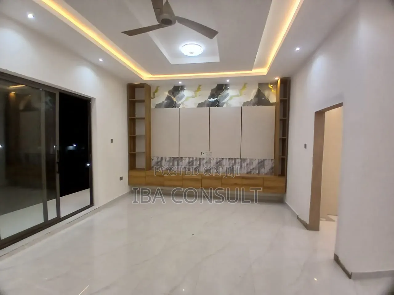 4bdrm House in Ogbojo, American House for sale