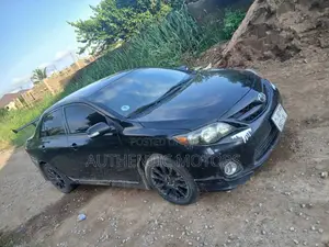 Toyota Corolla 2010 Black