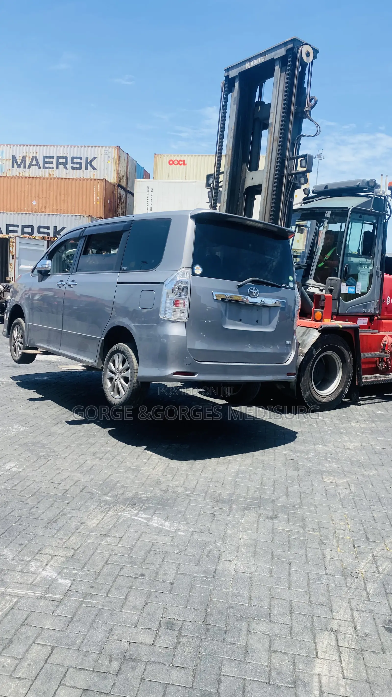 Toyota Voxy 2013 Gray