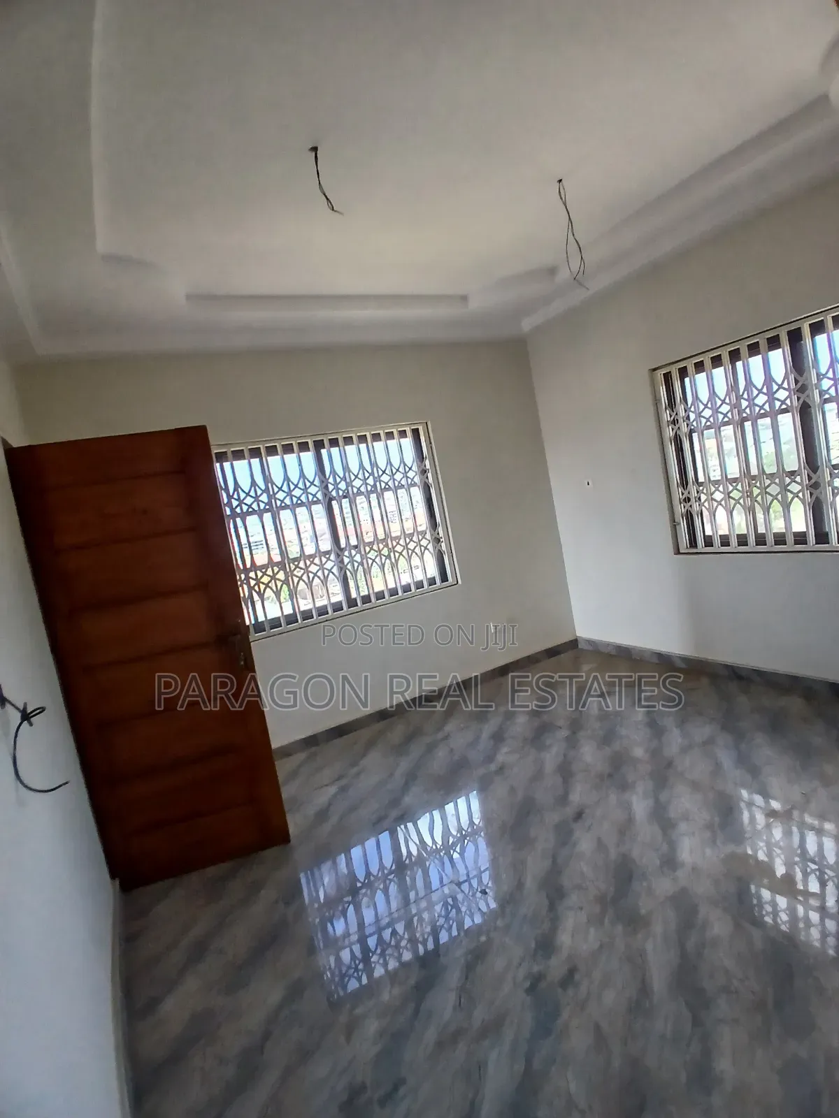 1bdrm Apartment in West Hills Mall Area for rent