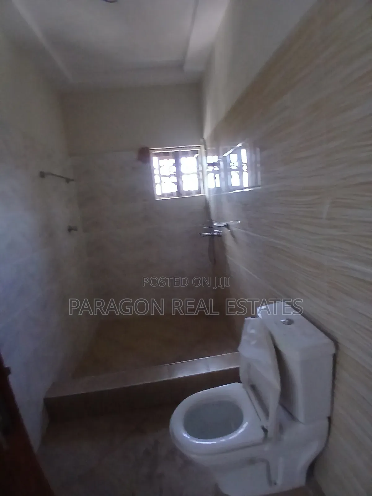 1bdrm Apartment in West Hills Mall Area for rent