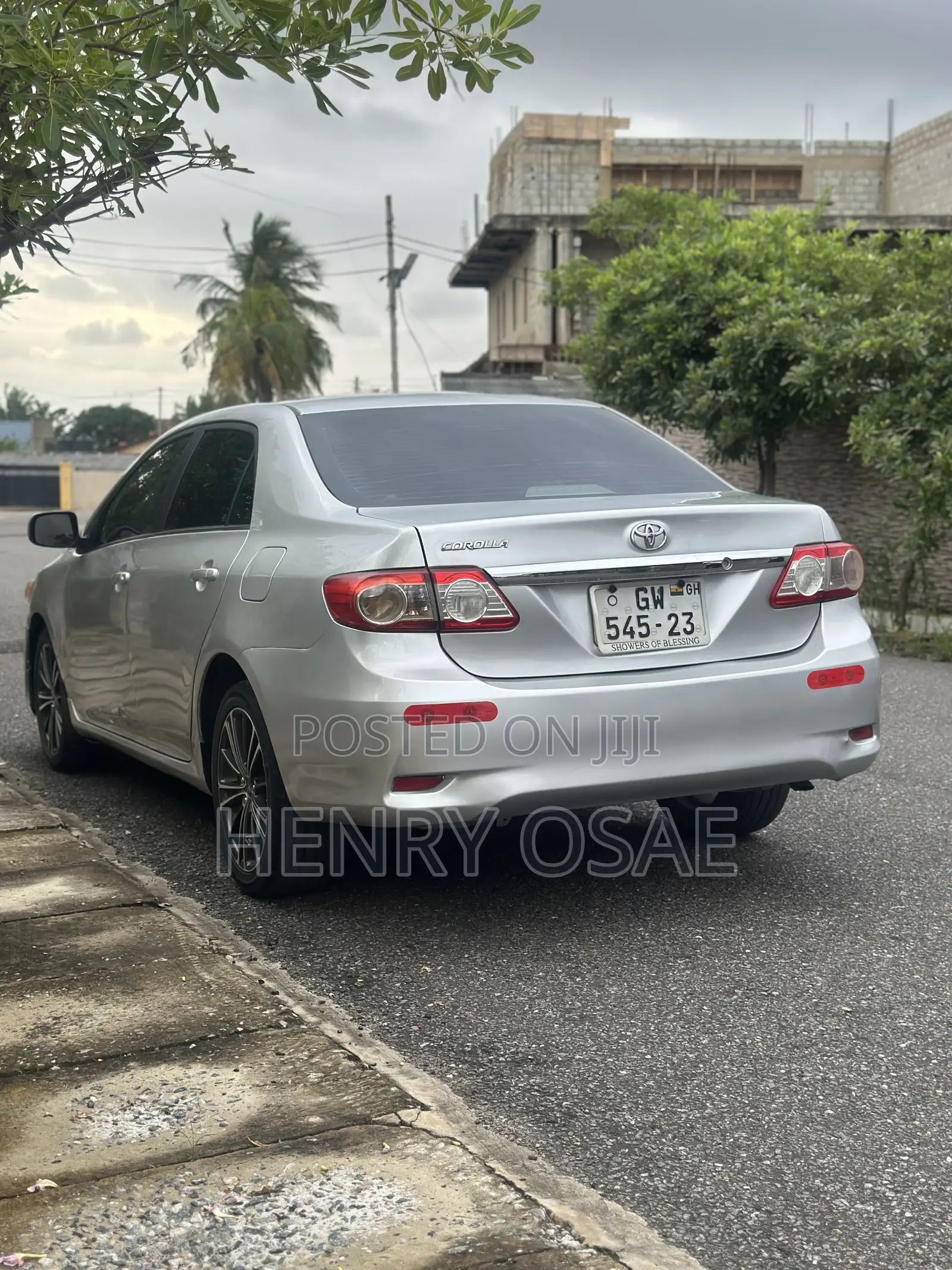 Toyota Corolla Base 4dr Sedan (1.8L 4cyl 5M) 2010 Silver