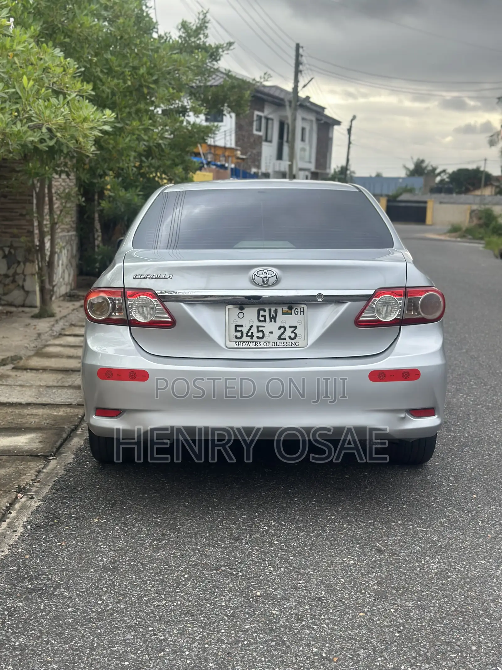Toyota Corolla Base 4dr Sedan (1.8L 4cyl 5M) 2010 Silver