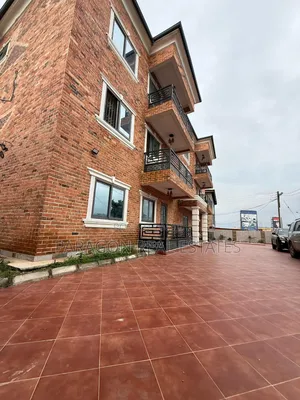 2bdrm Apartment in West Hills Mall for rent