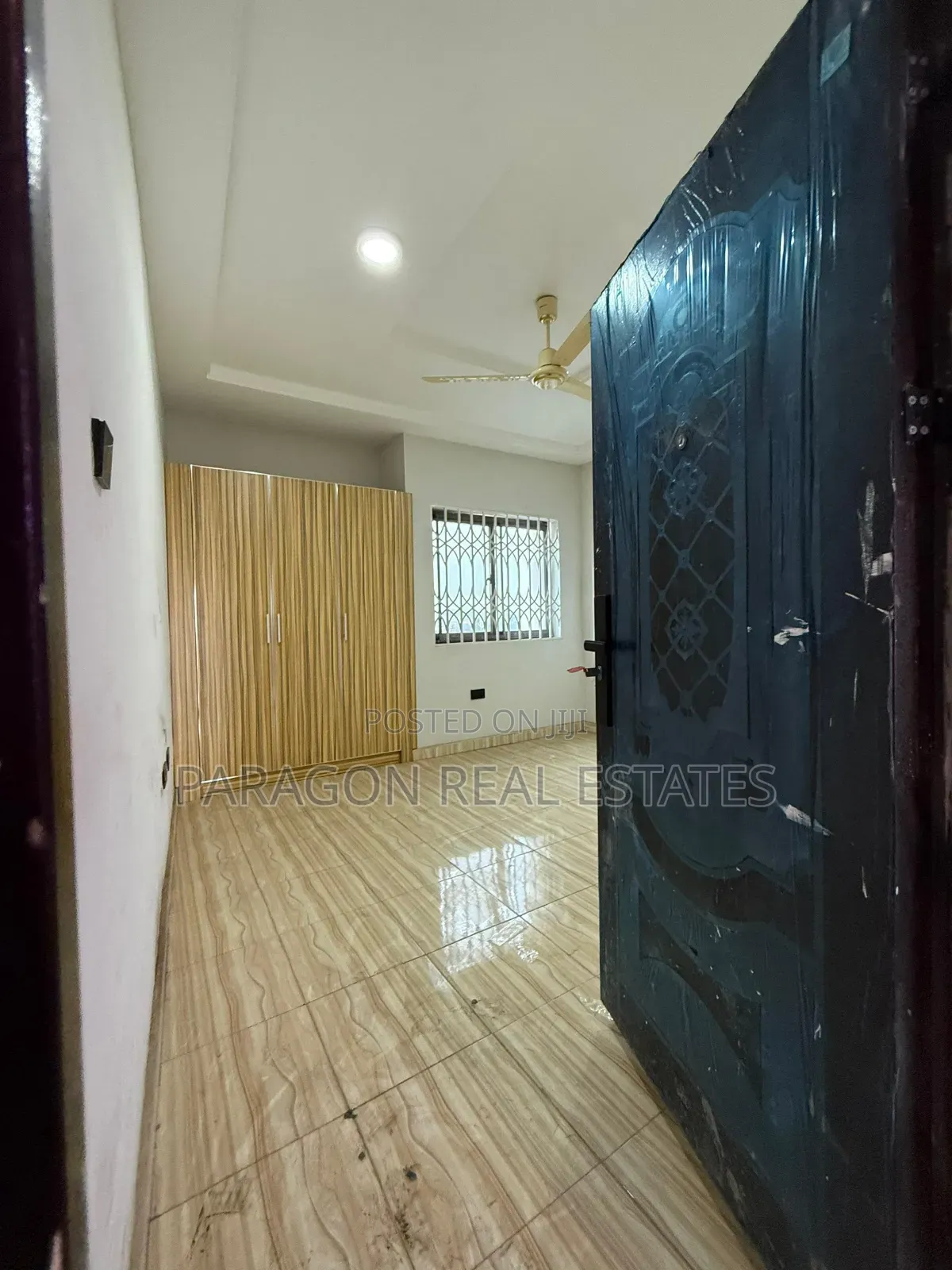 2bdrm Apartment in West Hills Mall for rent