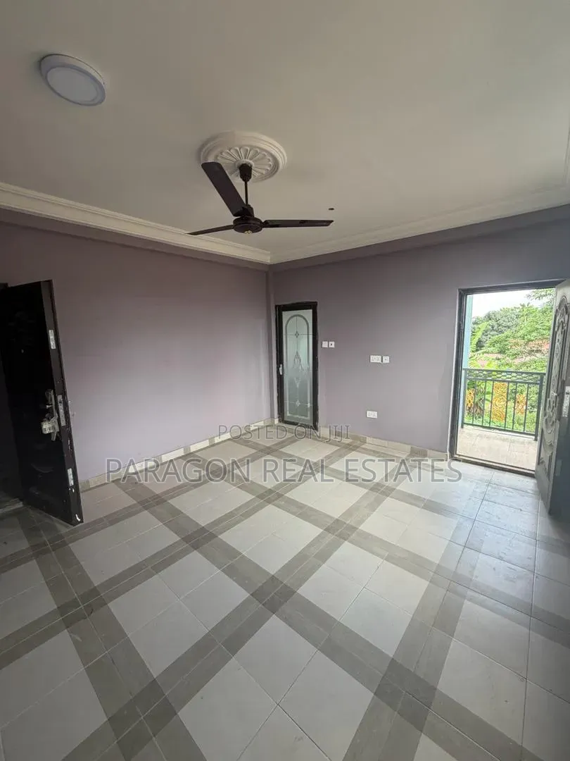 3bdrm Apartment in Broadcasting, West Hills Mall Area for rent