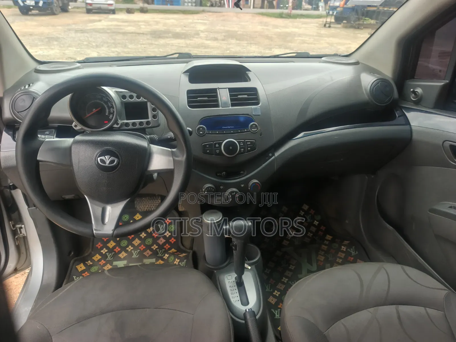 Chevrolet Spark 2012 Silver