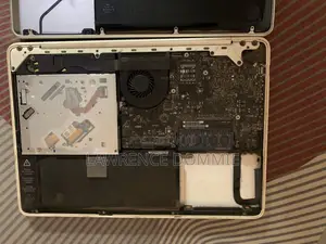 Laptop Apple MacBook 2010 1GB HDD 256GB