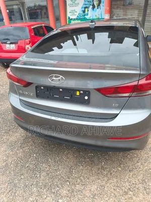 Hyundai Elantra 2018 Gray