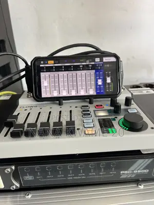 Behringer Flow8