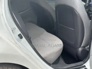 Hyundai Accent GLS 4dr Sedan (1.6L 4cyl 6A) 2014 White