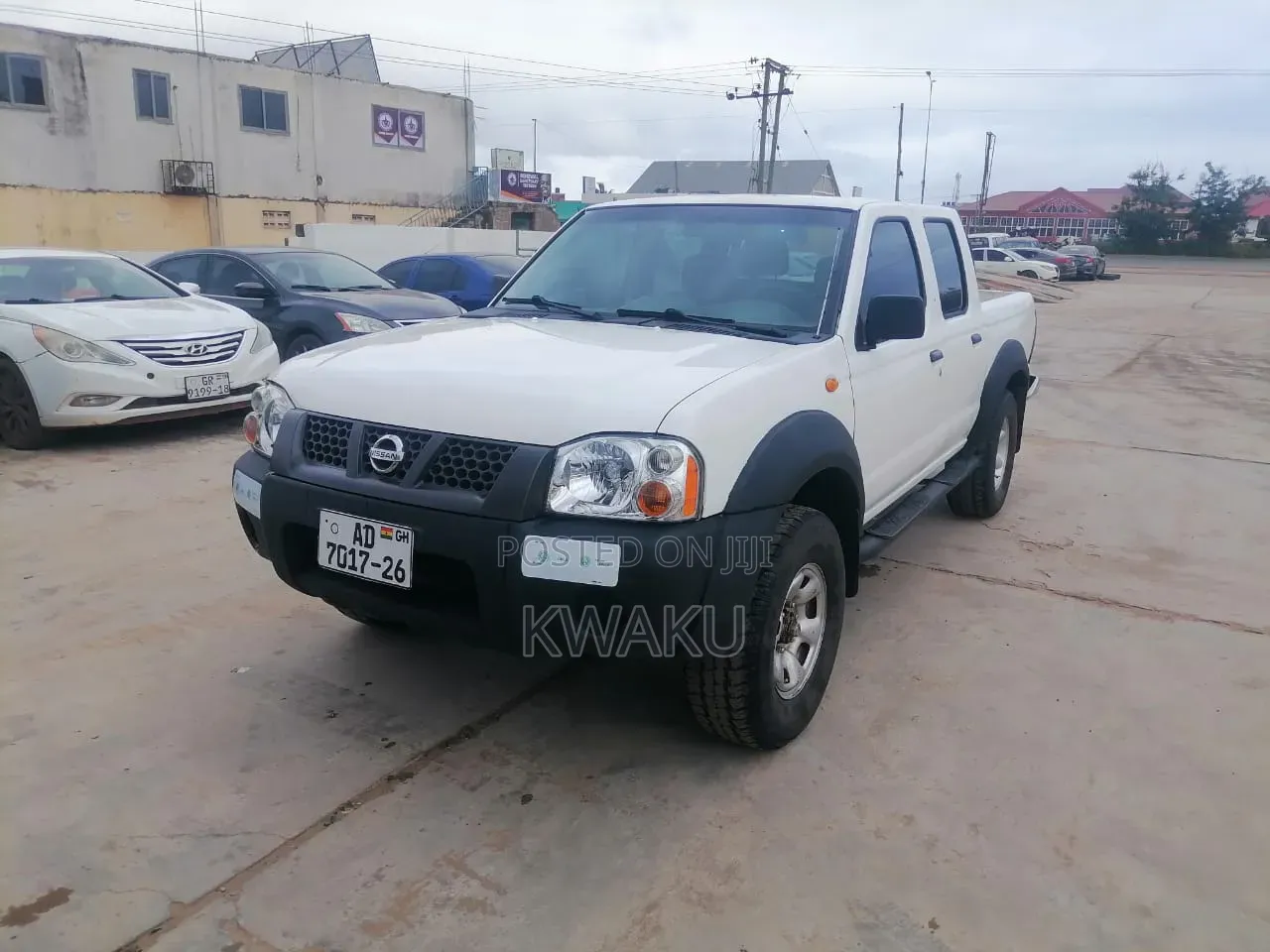 Nissan Hardbody 2010 White