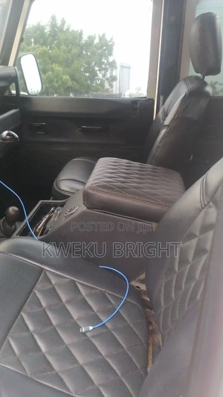 Land Rover Defender 1987 White