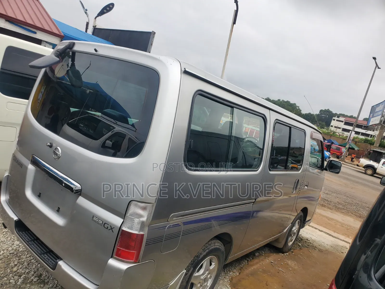 Nissan Caravan (Urvan) 2006 Silver