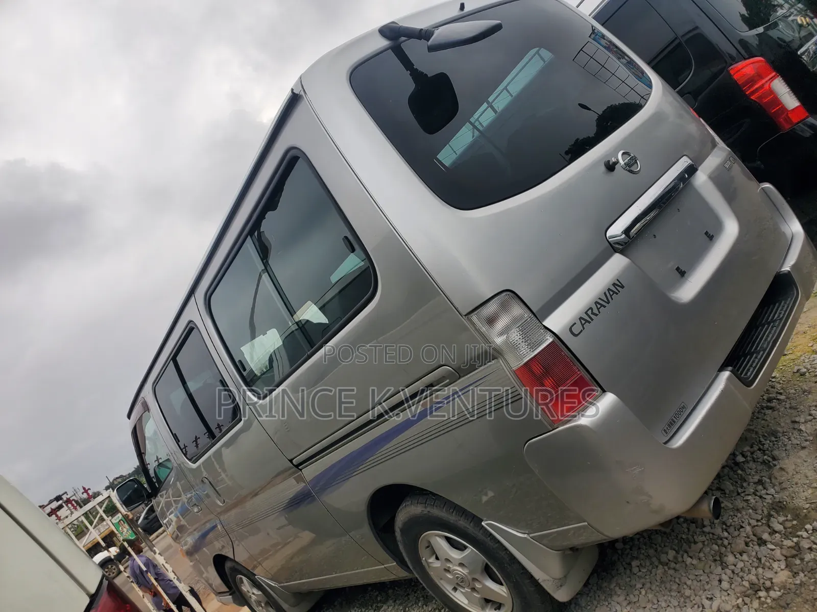 Nissan Caravan (Urvan) 2006 Silver