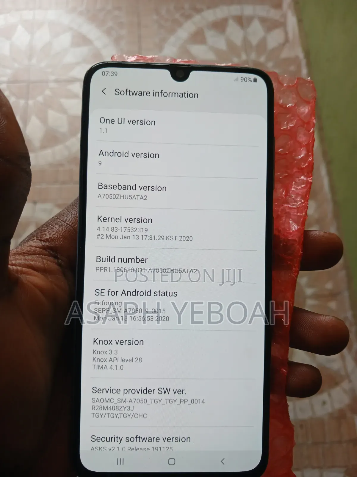 Samsung Galaxy A70 128 GB White
