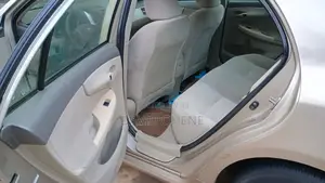 Toyota Corolla LE 4dr Sedan (1.8L 4 cyl 4A) 2009 Beige