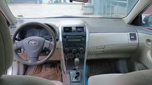 Toyota Corolla LE 4dr Sedan (1.8L 4 cyl 4A) 2009 Beige