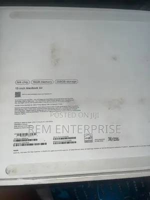 New Laptop Apple MacBook Air 16GB Apple M4 SSD 256GB