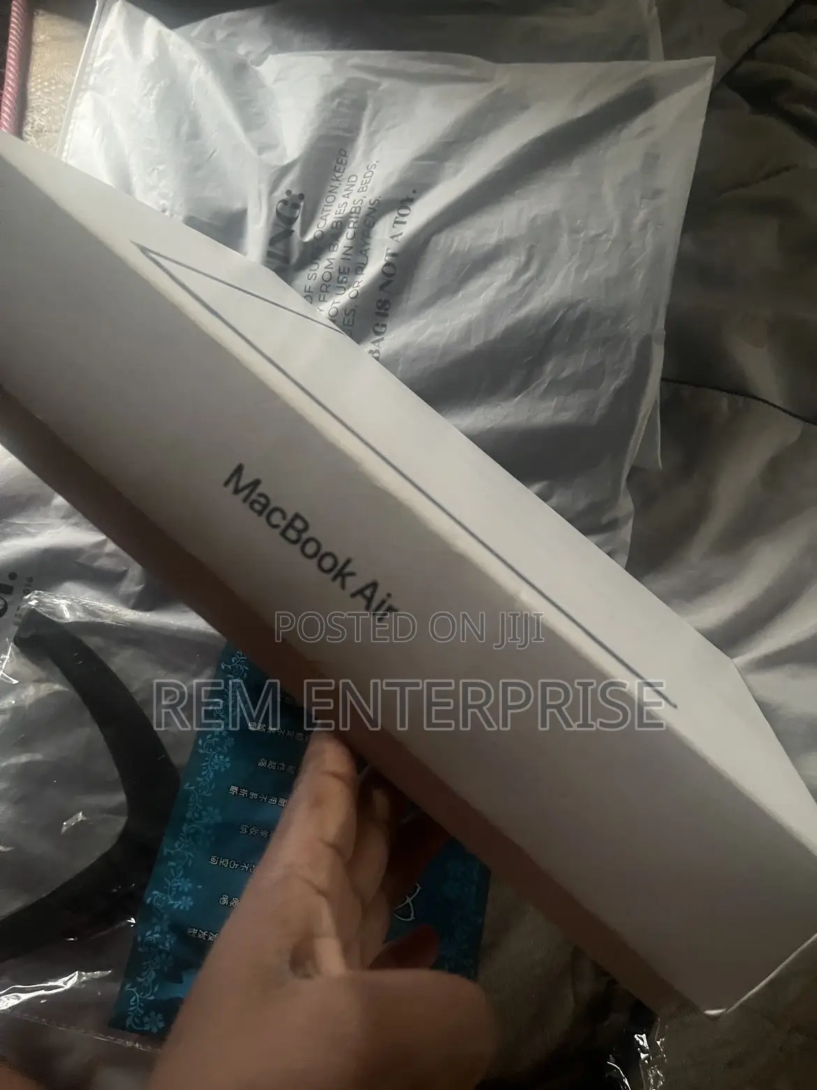 New Laptop Apple MacBook Air 16GB Apple M4 SSD 256GB